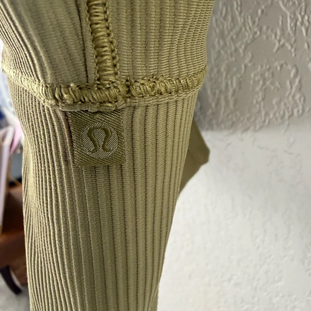 Lululemon Athletica Olive Ribbed Bra